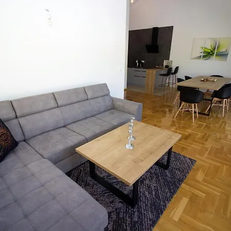 Apartment Penthouse With Old Bridge View And Jacuzzi Mostar