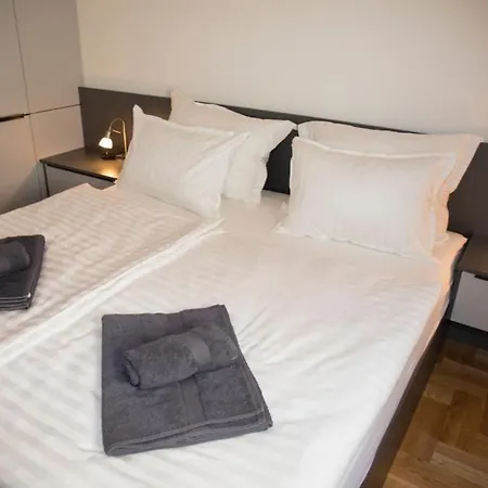 Penthouse With Old Bridge View And Jacuzzi Apartamento Mostar