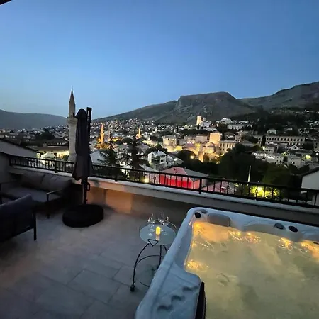 Penthouse With Old Bridge View And Jacuzzi Apartamento