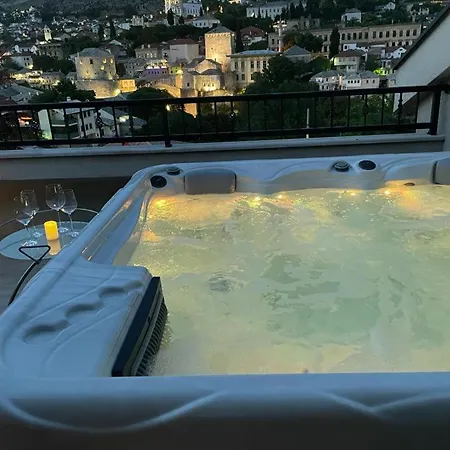 Penthouse With Old Bridge View And Jacuzzi